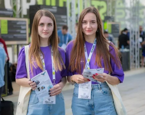 Russian Hostess Booth Assistant Interpreter for Zoo ExpoPlace Moscow Exhibition in Crocus Expo