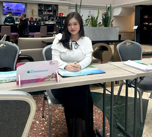 Phiên dịch viên Việt-Nga tại Moscow