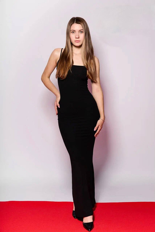 Moscow Interpreter Hostess Alisa Ef