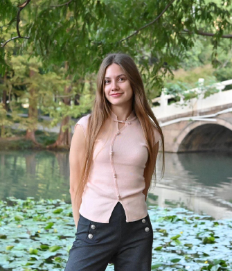 Moscow Interpreter Maria Kaz